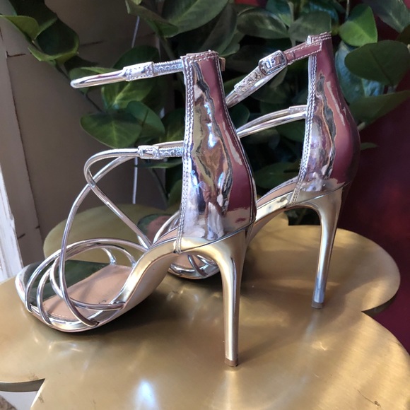 Steve Madden silver heels! - Picture 2 of 4